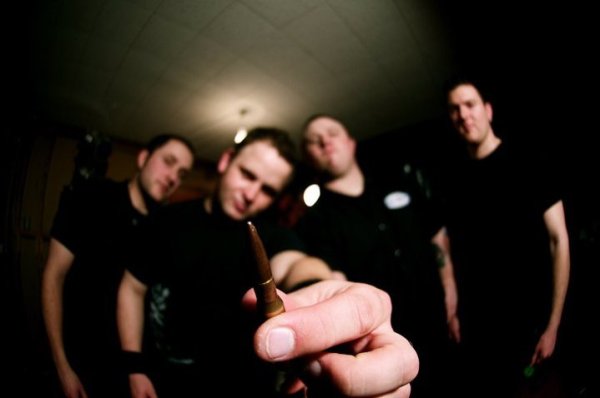 FEATURED BAND: Dropclutch
