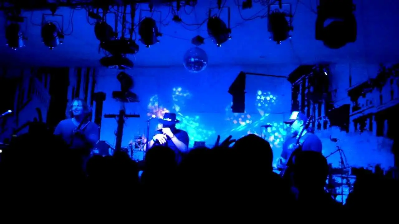 Blues Traveler Rocks the Den