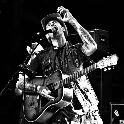 Hank 3 and The Damn Band - photo by Sonja Seebach