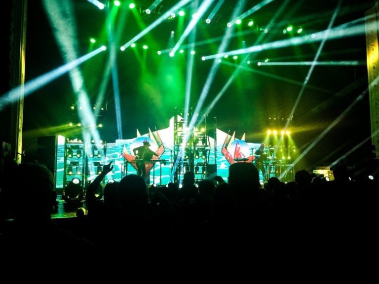 Madeon Porter Robinson