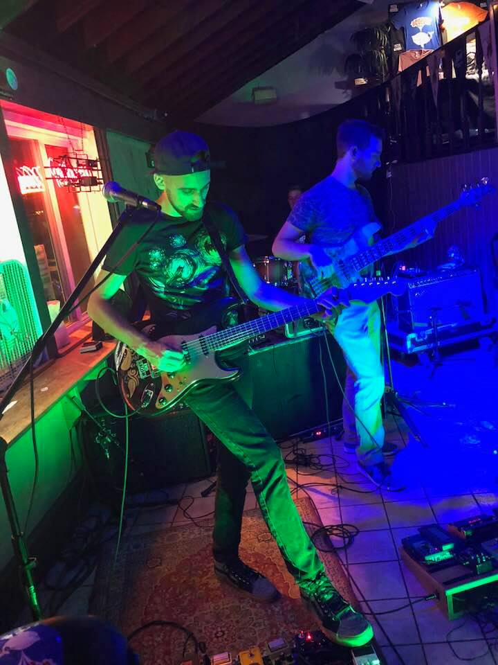 aqueous riverboat bar