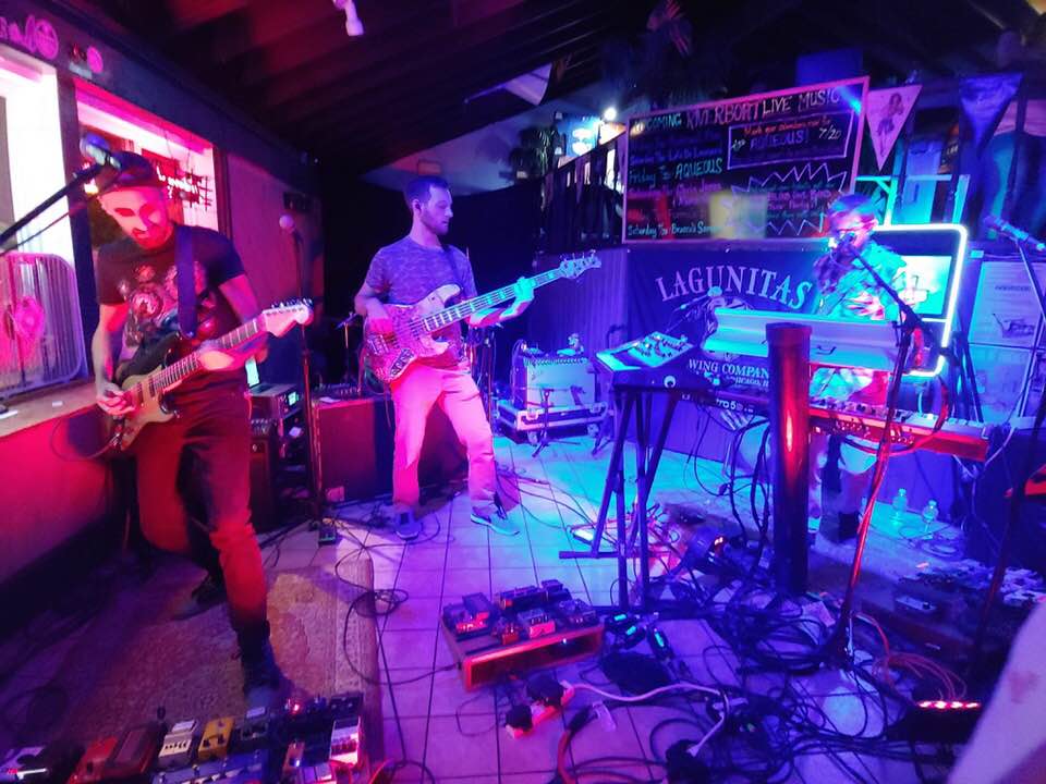 aqueous riverboat bar