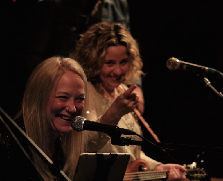 Amy Helm Cindy Cashdollar