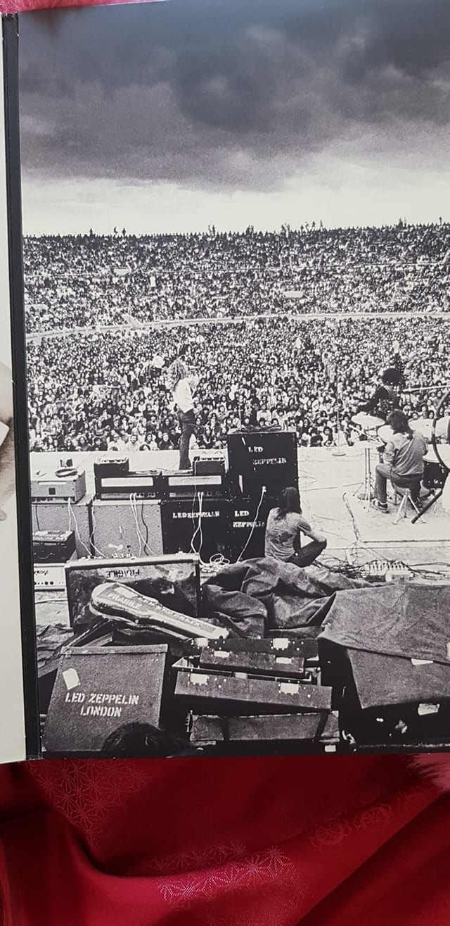 led zeppelin guitar