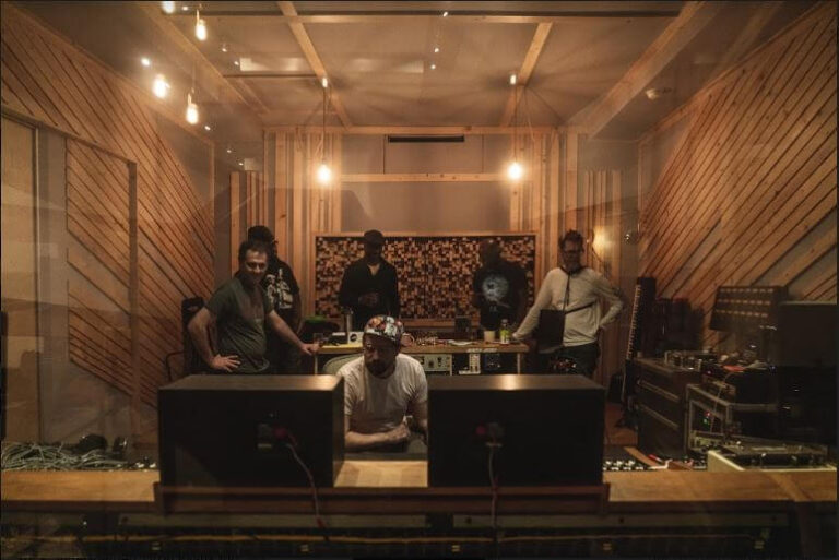 Analog Players Society