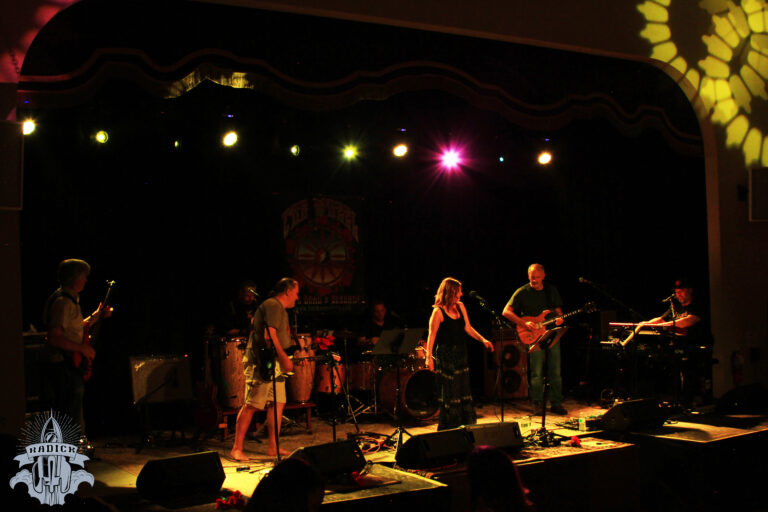 lark hall live music